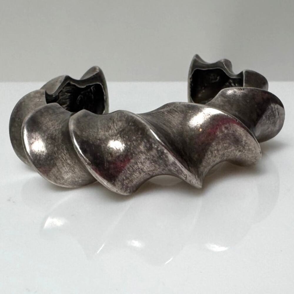 Doug Paulus Signed Silver Cuff Bracelet NWOT Sculptural Designer Jewelry